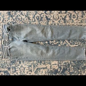 Never worn size 29 slim fit Levi jeans.